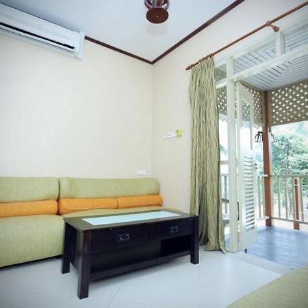 Redang Mutiara Beach Resort Реданг Номер фото